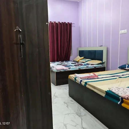 Shree Ayodhya Dham Guest House 300 Meter From Sri Ram Temple Free Pick Up , Drop , Breakfast & Wifi Exterior photo